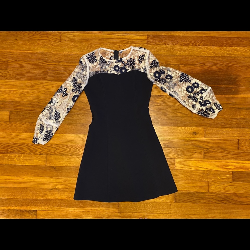 Blue Lace sleeves dress